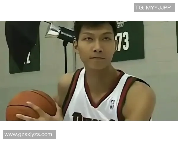 易建联领衔雄鹿对决篮网球迷期待精彩对抗与精彩表现