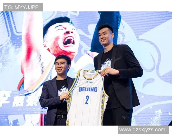 李慕豪：从篮球新星到职业生涯巅峰的励志之路与成长故事
